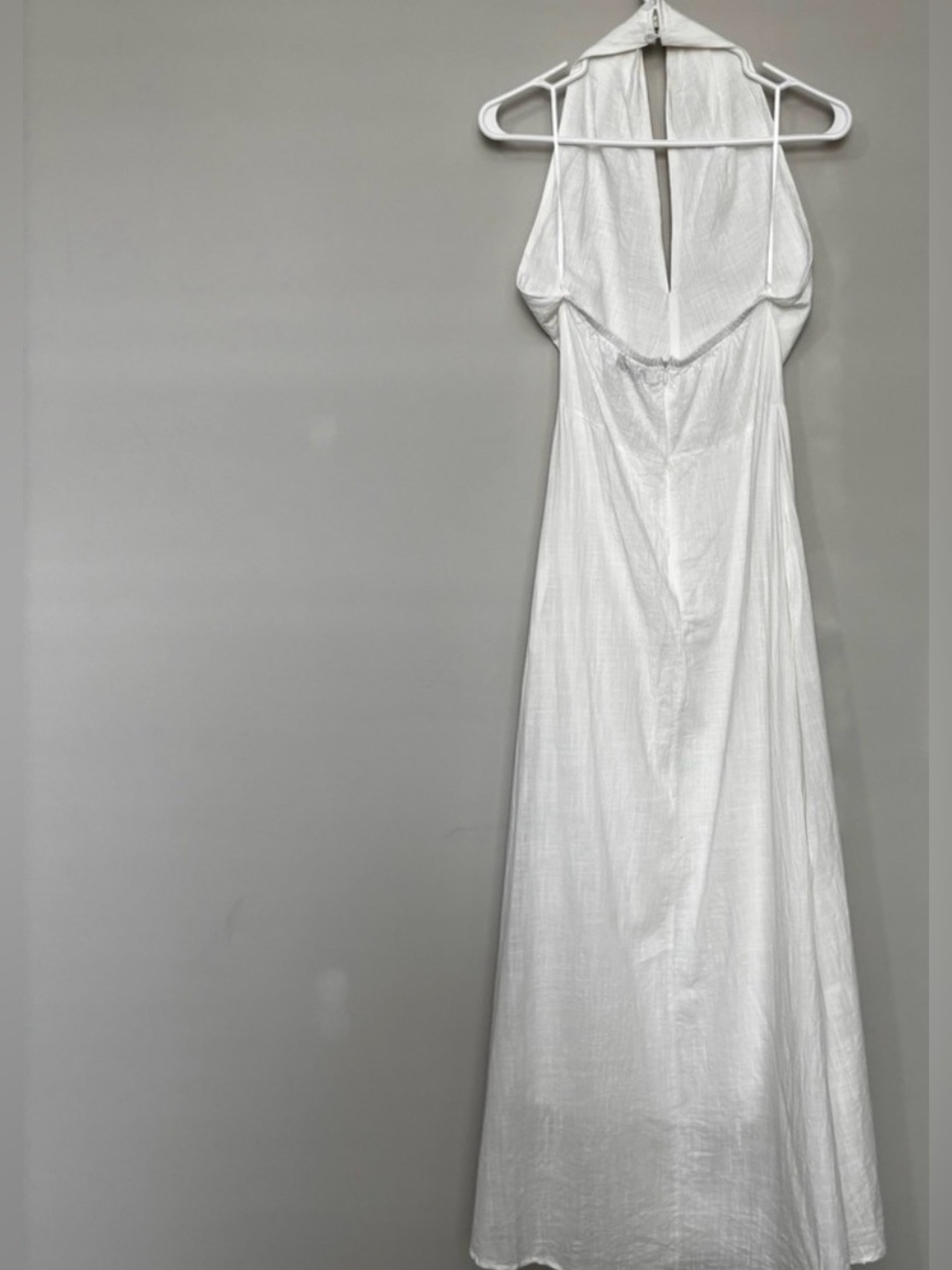 Petal & Pup Betsy Halterneck Maxi Dress | M - Picture 8 of 8